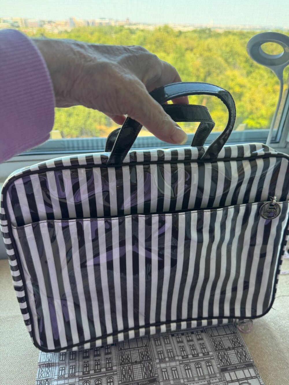 Henri Bendel Extra Large Travel Bag, Toiletries, Samples, Hanging NWT